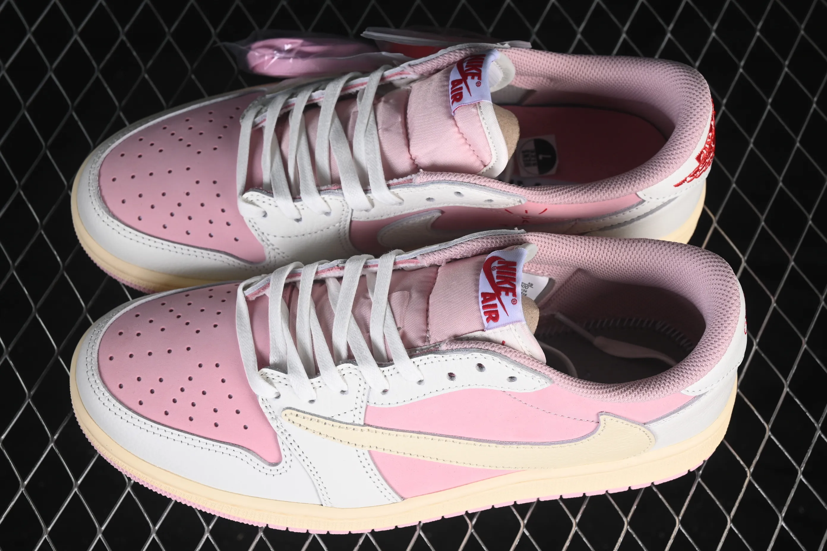 All categories Air Jordan Jordan series basketball shoes Air Jordan 1 Low ZG version Travis Scott x Air Jordan 1 Low OG AJ1 Joe 1 undercut low top full head layer DM7866-600